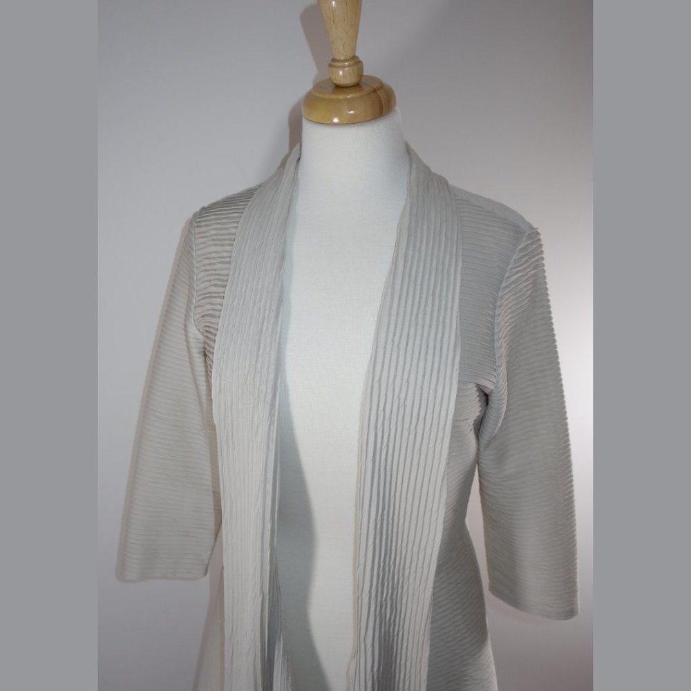 Frank Lyman Cream Cardigan Coat - size 6 - Picture 9 of 16